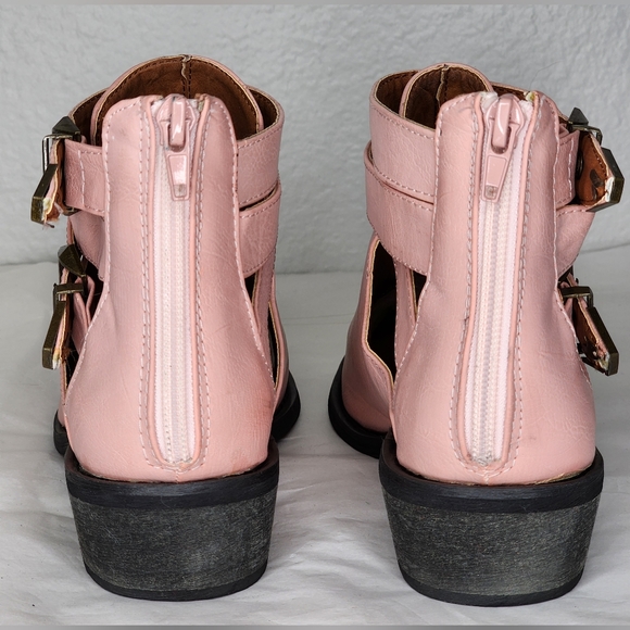 SHOE REPUBLIC LA Pink Ankle Booties. Size: 6 - Picture 4 of 9